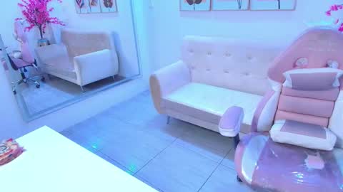 HARPER  online show from March 4, 8:04 pm