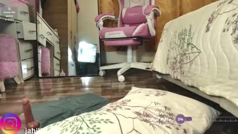 harperzoe online show from February 3, 2:53 am