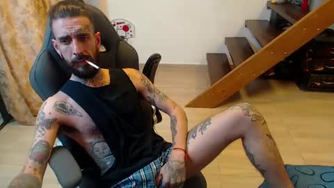 Snapshot of harry_reems_ chatting on January 14, 1:47 am OMAR online show from January 14, 1:47 am