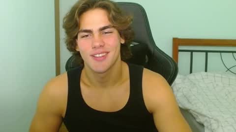 Snapshot of harryking1 chatting on October 7, 11:24 pm harryking1 online show from October 7, 11:24 pm