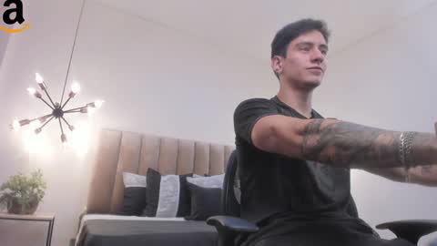 Harry Jones online show from December 13, 5:00 pm