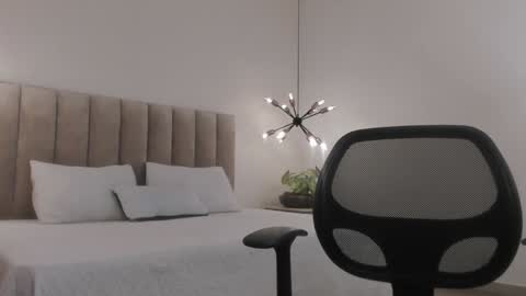 Harry Jones online show from January 17, 5:41 pm