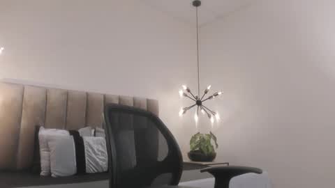 Harry Jones online show from February 18, 5:21 pm