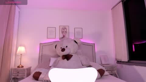 Snapshot of haru__kii chatting on November 19, 2:22 am haru online show from November 19, 2:22 am