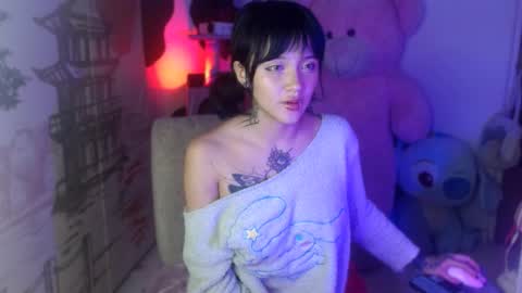 Snapshot of harypeath_ chatting on September 16, 2:01 am Im Emily and I could be the love of your life online show from September 16, 2:01 am