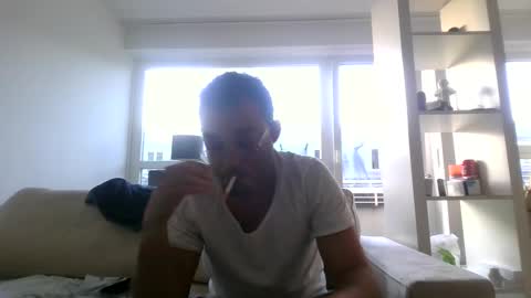 Snapshot of hash420 chatting on January 26, 3:47 pm hash420 online show from January 26, 3:47 pm