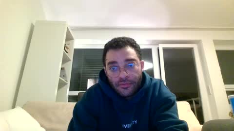 Snapshot of hash420 chatting on February 2, 8:19 pm hash420 online show from February 2, 8:19 pm