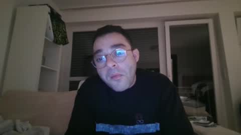 Snapshot of hash420 chatting on February 21, 11:43 pm hash420 online show from February 21, 11:43 pm