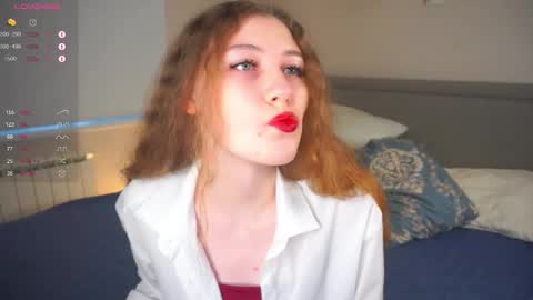 Snapshot of hasta_la_kissy chatting on November 17, 5:02 am Mary online show from November 17, 5:02 am