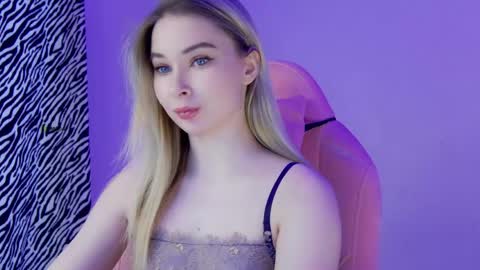 Anna online show from April 20, 10:51 am