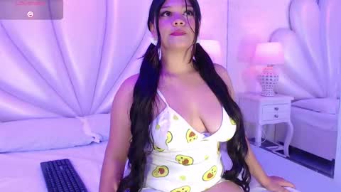 Snapshot of hatsajones chatting on September 26, 4:05 am hatsajones online show from September 26, 4:05 am