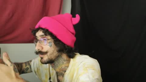 More content   2   online show from February 1, 9:19 pm