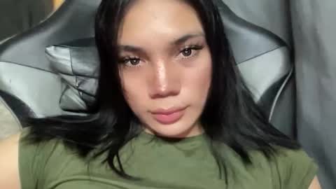 LALA A online show from November 10, 2:32 am