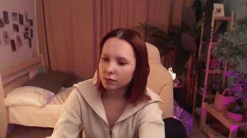 Mia online show from January 13, 1:44 am