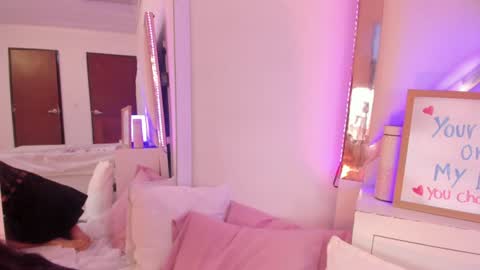 Hayami  online show from January 27, 6:20 pm