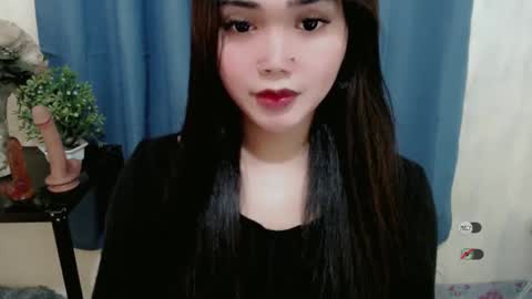 Snapshot of haylee_slut chatting on December 28, 6:39 am haylee online show from December 28, 6:39 am