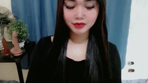 Snapshot of haylee_slut chatting on January 1, 10:03 pm haylee online show from January 1, 10:03 pm