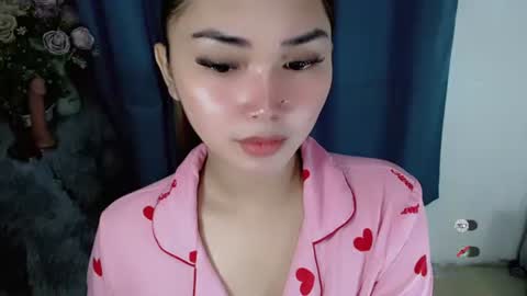 Snapshot of haylee_slut chatting on October 18, 2:14 am haylee online show from October 18, 2:14 am