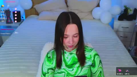 Snapshot of haylefirehot chatting on March 4, 8:13 am Hayle online show from March 4, 8:13 am