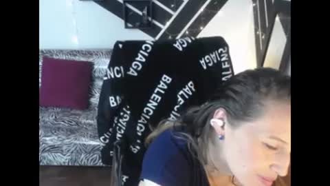 hayley miller online show from February 14, 8:21 am