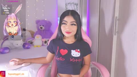 Snapshot of hazelbabee_ chatting on December 17, 9:37 am Lynn online show from December 17, 9:37 am