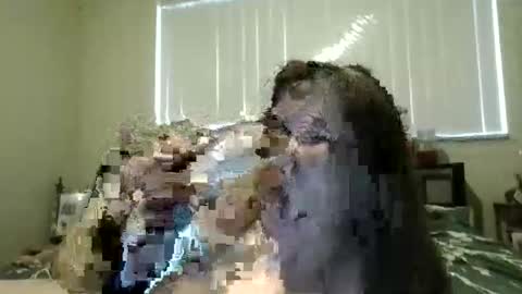 hazelbasil32728 online show from February 21, 1:34 pm