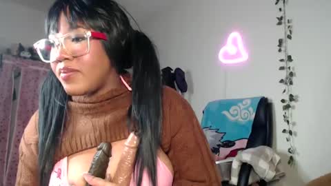 Mya online show from January 9, 9:05 pm