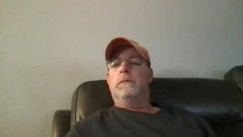 Snapshot of hdeuce22 chatting on December 3, 4:28 pm Hdeuce22 online show from December 3, 4:28 pm