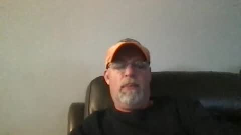 Snapshot of hdeuce22 chatting on December 17, 4:43 pm Hdeuce22 online show from December 17, 4:43 pm