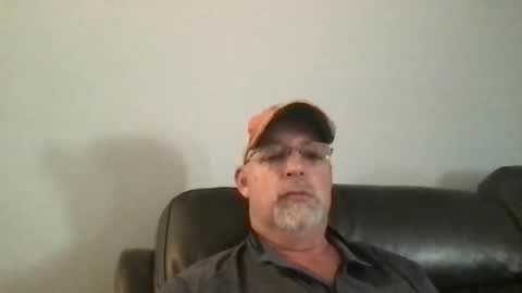 Snapshot of hdeuce22 chatting on February 3, 8:24 pm Hdeuce22 online show from February 3, 8:24 pm