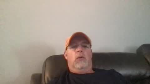 Snapshot of hdeuce22 chatting on February 17, 7:53 pm Hdeuce22 online show from February 17, 7:53 pm