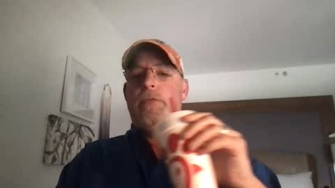 Snapshot of hdeuce22 chatting on February 19, 7:38 pm Hdeuce22 online show from February 19, 7:38 pm