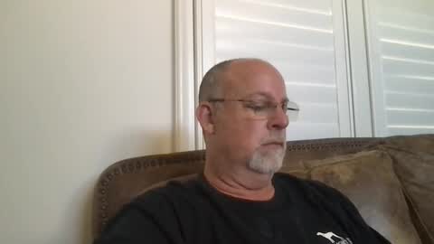 Snapshot of hdeuce22 chatting on October 15, 4:40 pm Hdeuce22 online show from October 15, 4:40 pm