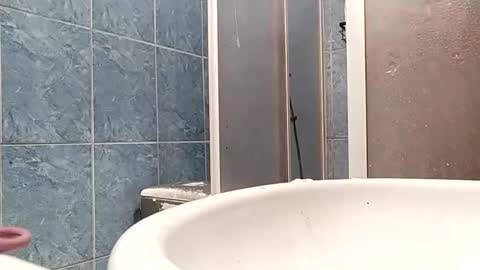 Snapshot of hdhdhhdhj chatting on January 3, 4:00 am hdhdhhdhj online show from January 3, 4:00 am