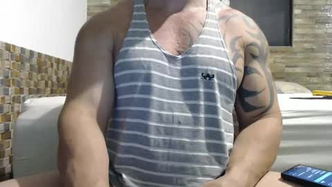 Snapshot of healedcarioca chatting on October 25, 2:52 am Brazilian bigdick online show from October 25, 2:52 am
