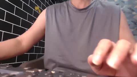 Snapshot of heaven_steven chatting on September 17, 7:21 am Steven online show from September 17, 7:21 am