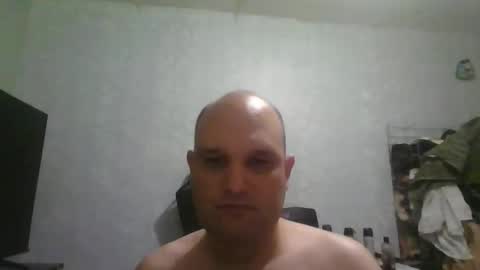 Snapshot of heavy_rebellxc chatting on November 18, 5:34 am Heavy Rebell online show from November 18, 5:34 am