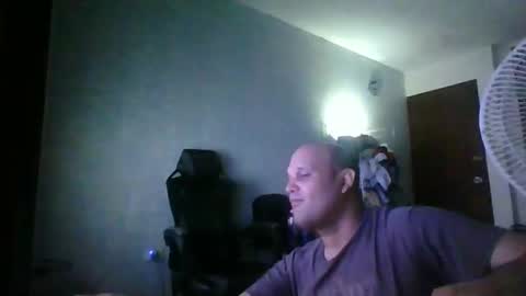 Snapshot of heavy_rebellxc chatting on November 26, 5:08 am Heavy Rebell online show from November 26, 5:08 am