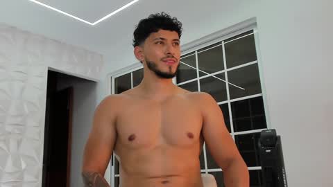 Snapshot of heavy_thor chatting on January 28, 3:25 am Thor online show from January 28, 3:25 am