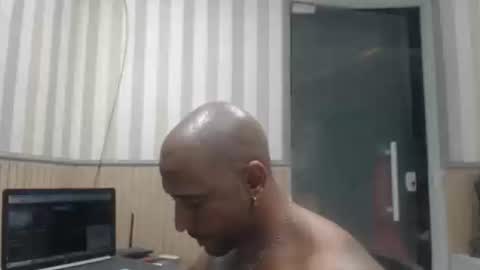 Snapshot of hebertgomes chatting on September 22, 1:51 am hebertgomes online show from September 22, 1:51 am