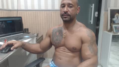 Snapshot of hebertgomes chatting on October 26, 9:53 pm hebertgomes online show from October 26, 9:53 pm