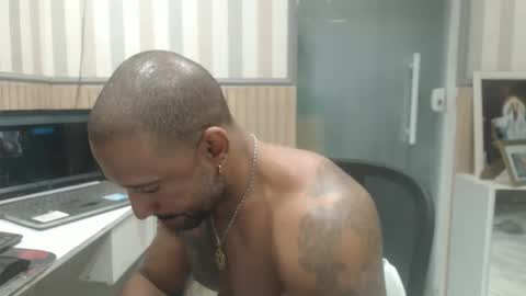 Snapshot of hebertgomes chatting on October 28, 9:50 pm hebertgomes online show from October 28, 9:50 pm