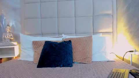 Keira Hecate online show from September 24, 8:01 pm