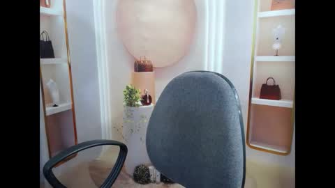 love bug online show from January 14, 3:23 am