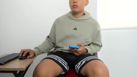  18 online show from November 15, 12:13 pm