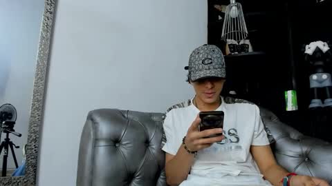 heellboy_ online show from November 28, 3:20 am