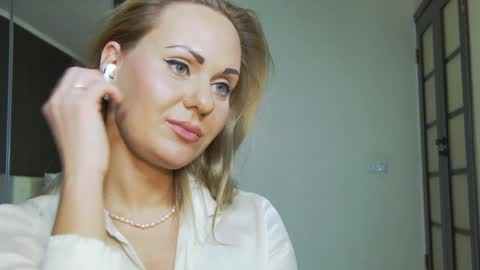 Helen online show from January 27, 3:26 am