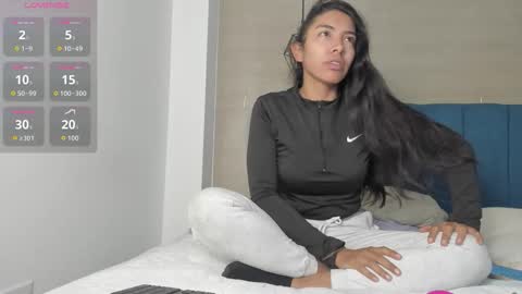 Snapshot of heidi_feuer chatting on October 14, 12:28 pm heidi_feuer online show from October 14, 12:28 pm