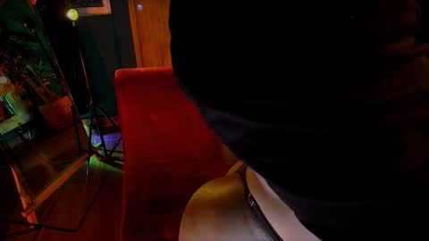 Snapshot of heidicox chatting on January 19, 2:15 am Heidi online show from January 19, 2:15 am