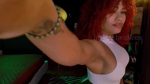 Snapshot of heidicox chatting on November 23, 2:00 am Heidi online show from November 23, 2:00 am